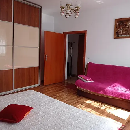 Δωμάτια σε οικογενειακή κατοικία Noclegi Swornegacie